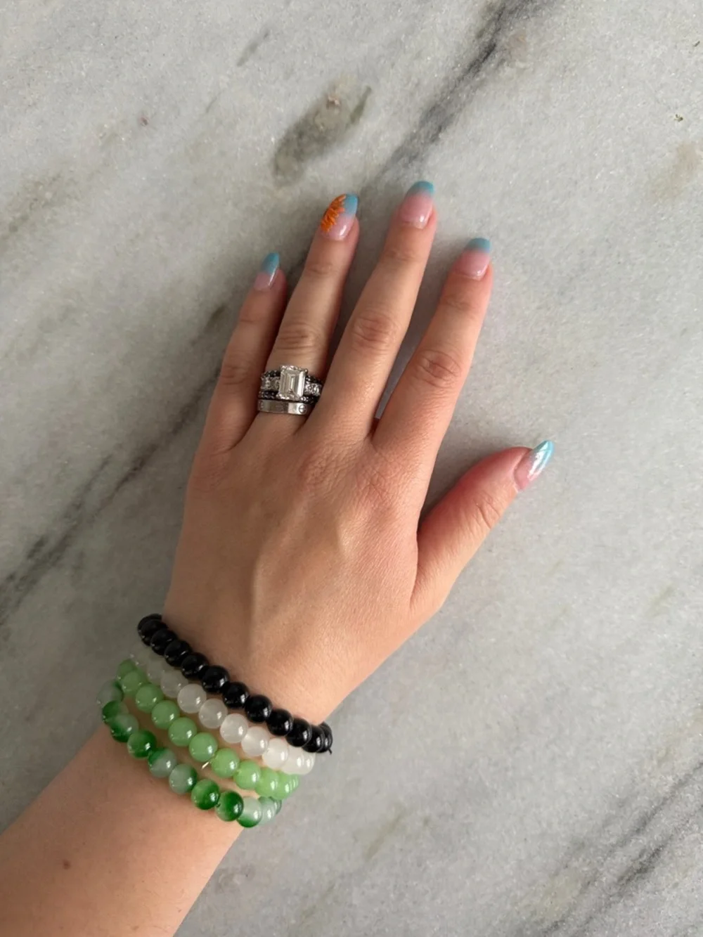 Green and Black Beaded Stretch Bracelet Set - Picture 1 of 1